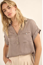 Load image into Gallery viewer, SILKY BLOUSE