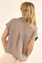 Load image into Gallery viewer, SILKY BLOUSE