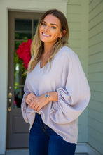Load image into Gallery viewer, SAMMY BALLOON SLEEVE - SILVER LAVENDER