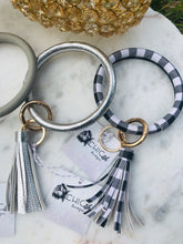 Load image into Gallery viewer, FAUX LEATHER KEY BANGLE
