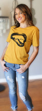 Load image into Gallery viewer, KISS IT TEE