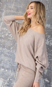 SLOUCH SWEATERS